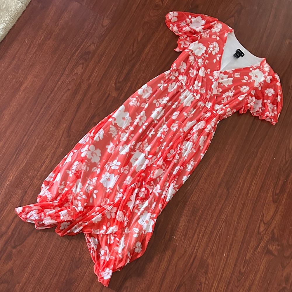 Kate and Lily Red and White v-neck Dress with elastic waist size 4